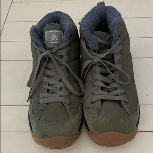 Azooken men’s’ winter backpacking snow boots.